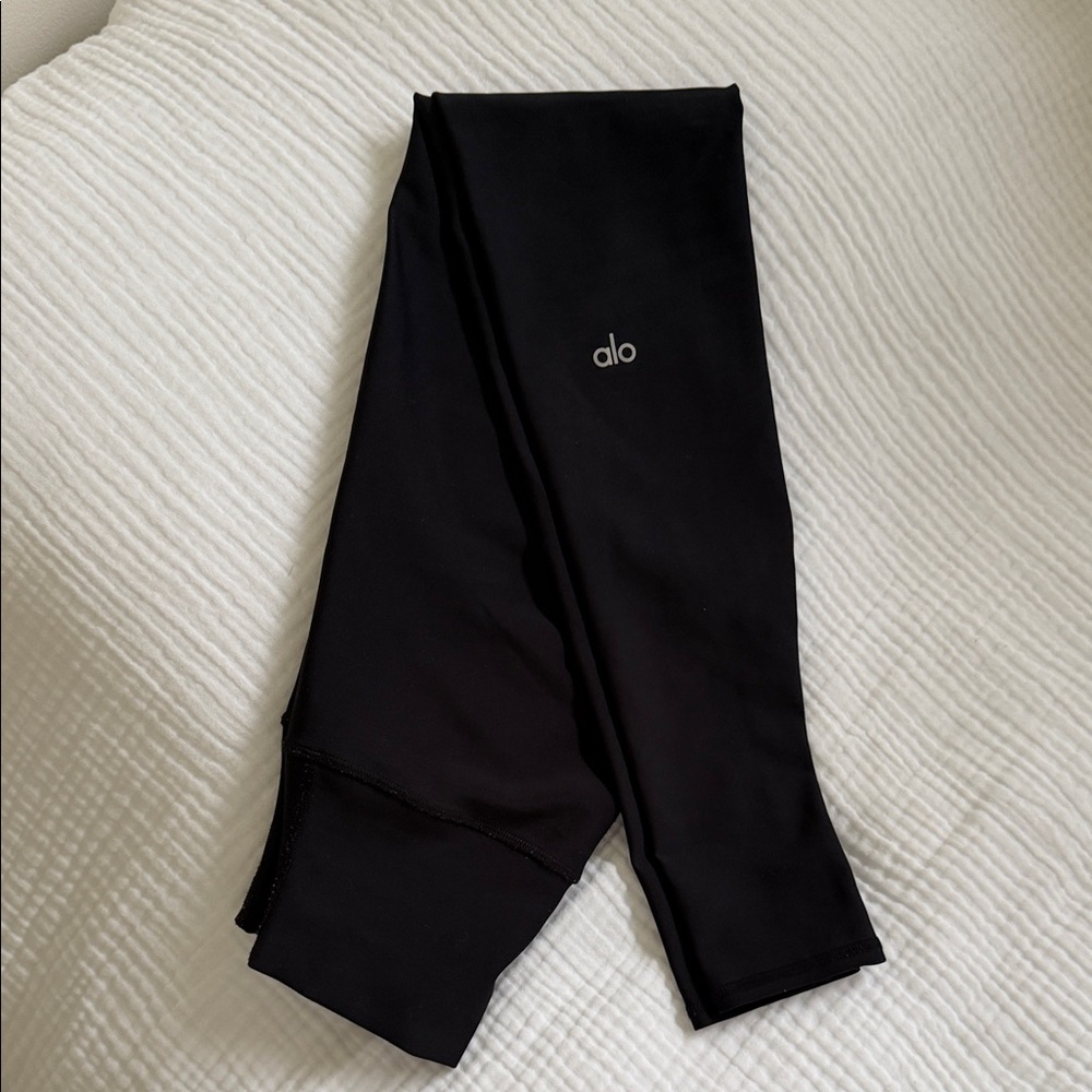ALO Yoga Kids Solid Black Performance Leggings